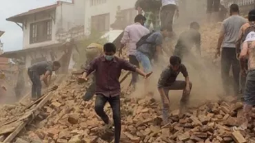 Premierul Nepalului: Numărul victimelor ar putea ajunge la 10.000 deoarece informații din sate izolate lovite de cutremur încă sunt așteptate