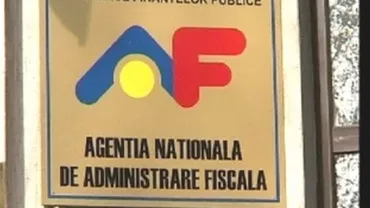 Scandal la ANAF Ploiești: Zeci de oameni s-au adunat în fața sediului instituției pentru că au devenit buni de plată (VIDEO)