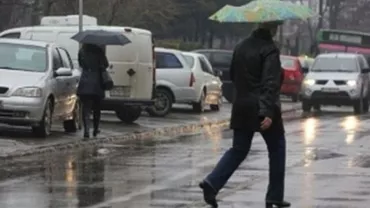 ANM: Cod galben de ploi și vânt puternic, până joi la ora 21:00 (VIDEO)