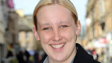 Mhairi Black, membră a Partidului Naţional Scoţian, a devenit, la 20 de ani, cel mai tânăr parlamentar britanic din ultimele trei secole