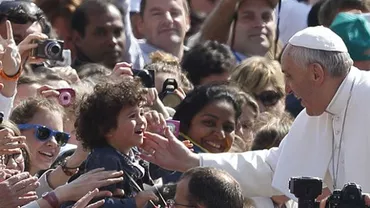 Papa Francisc, în fața a circa 7.000 de copii: Pacea trebuie construită în fiecare zi. Războiul este o industrie a morții (VIDEO)