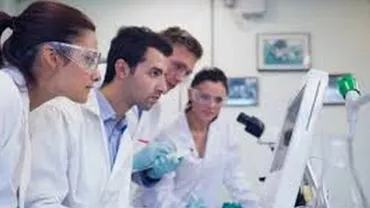 Oamenii de știință cer președintelui Klaus Iohannis rezolvarea problemelor din cercetarea românească