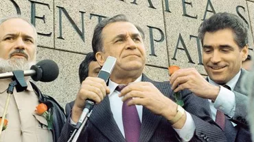 25 de ani de la primele alegeri libere după căderea Regimului Ceauşescu: Pe 20 mai 1990, românii l-au votat “orbește” pe Ion Iliescu la prezidenţiale