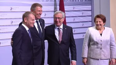 O altă față a președintelui Iohannis: La Summitul de la Riga, șeful statului a zâmbit tot timpul (VIDEO)