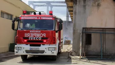 Timișoara: 110 angajați ai unei fabrici de componente auto au fost evacuați din cauza unui incendiu