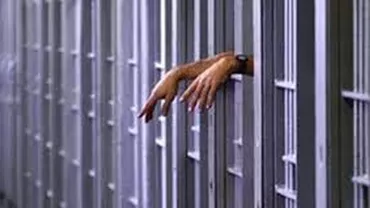 Ion Cristoiu: Pentru a fi atenți și la drepturile cetățeanului, nu numai la dreptul lor de a fi mari și tari, politicienii români au nevoie să stea în arest preventiv măcar câteva zile