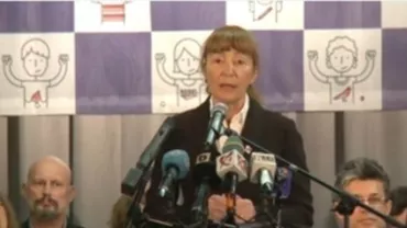 Monica Macovei: Majoritatea parlamentară care susține guvernarea lui Victor Ponta a dat astăzi încă o palmă românilor din diaspora. Jignirile aduse de Ioan Rus nu au fost un accident, ci reprezintă politica Guvernului