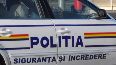 Accident în Deva: Doi tineri au ajuns cu mașinile într-un gard, după ce s-au luat la întrecere pe străzile orașului