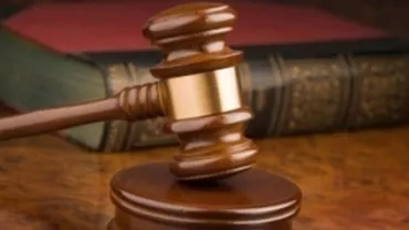 Constanța: Tănărul acuzat că şi-a ucis bunica, o mătuşă şi un văr, condamnat la închisoare pe viață. Decizia nu este definitivă