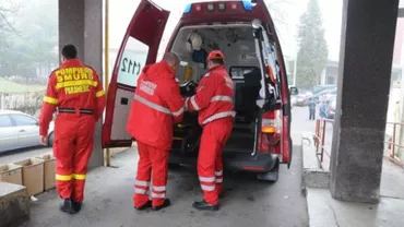 Buzău: Şeful de la DGASPC Botoșani a ajuns cu mașina într-o grădină după ce a fost lovit de un TIR