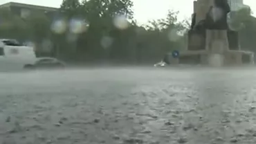 Vreme răcoroasă și ploi în aproape toată țara