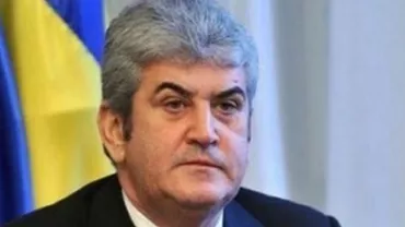 Gabriel Oprea participă miercuri la evenimentele organizate cu ocazia aniversării a 155 de ani de la înființarea primei unități de gardă din Armata Română modernă