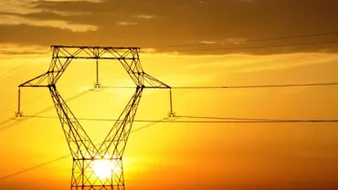 Franța: Aproximativ un milion de locuinţe din vestul țării au rămas fără electricitate din cauza caniculei