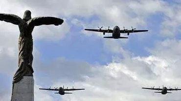 Ceremonie militară și spectacol pe cerul Capitalei de Ziua Aviației (VIDEO)