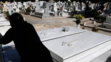 Restricţiile bancare din Grecia afectează şi firmele de servicii funerare