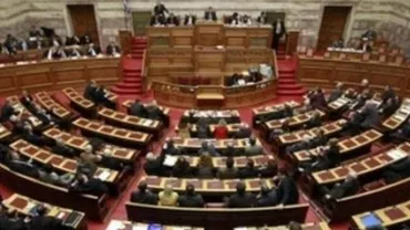 Grecia: Parlamentul a adoptat cel de-al doilea pachet de reforme
