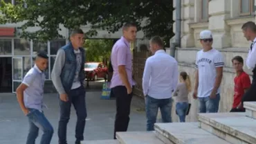 Jurnaliste ameninţate cu violul de susţinătorii celor şapte vasluieni: "Ne-au spus că dacă nu ne liniştim se vor aduna cu toţii şi vor viola jurnalistele pentru a vedea ce înseamnă cu adevărat un viol"