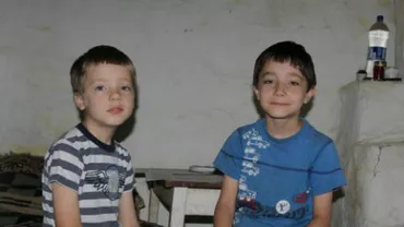 Doi frați cu handicap, orfani de mamă, au rămas fără ajutorul social pentru că li s-au mărit alocațiile