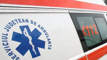Buzău: Nouă persoane au fost rănite în urma unui accident în care au fost implicate un microbuz şi două autoturisme