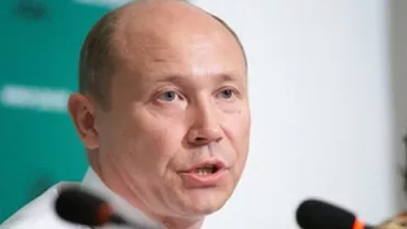 Valeriu Streleț, noul premier al Republicii Moldova, cu diplomele și notele la vedere