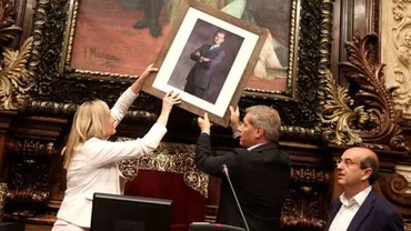 Spania: Portretele regilor Felipe al VI-lea și Juan Carlos, eliminate din primării ca parte a unei reviziuri de simboluri regaliste