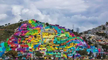 Oraș animat prin culoare: Un grup de artiști locali din Mexic au transformat casele în adevărate opere de artă (FOTO)