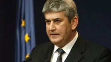 Gabriel Oprea, despre accidentul aviatic de la Brăila: Forțele MAI alcătuite din pompieri, polițiști și jandarmi au intervenit pentru asigurarea perimetrului împotriva scurgerilor de combustibil