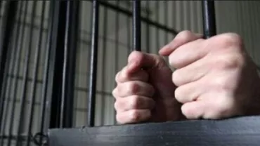 Propunere legislativă: Închisoare pe viaţă pentru pedofili