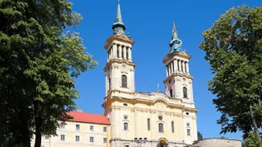 Catolicii dau o replică dură englezilor care au denigrat proiectul de reabilitare a Mănăstririi Maria Radna