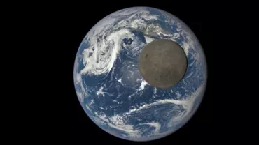 NASA: „Faţa nevăzută a Lunii”, surprinsă în mişcare (VIDEO)