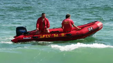 Un tânăr este dat dispărut la Costineşti după ce ce a intrat în mare şi nu a mai ieşit. În aceeași stațiune, o fată a murit înecată