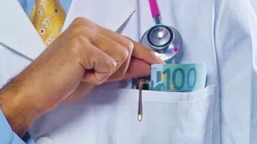 Medic ortoped de la Spitalul Clinic Judeţean de Urgenţă Braşov, reținut după ce a fost prins în flagrant primind 900 de lei mită