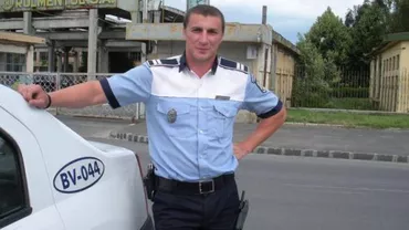 Sfat pentru un șofer "italian" de Vaslui din partea unui polițist din Brașov, devenit celebru pe Facebook pentru umorul său: En esta tara trebuiato sa casco el ochii la il semafore