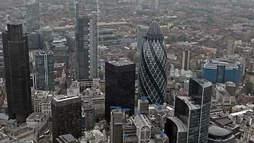 Londra: Cazurile de escrocherie din centrul financiar al capitalei britanice s-a înmulțit. Zeci de persoane au fost arestate și cel puţin 14 grupuri criminale au fost descoperite
