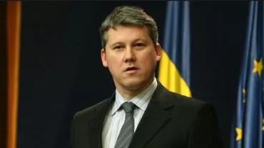 Cătălin Predoiu răspunde întrebărilor adresate de Victor Ponta opoziției: "Tehnocratule de Stambul", ai avut timp să fii serios şi corect. L-ai risipit. Timpul tău a expirat