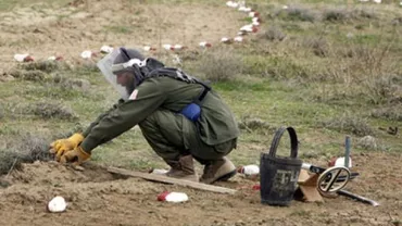 50 de mine antipersonal, descoperite în zona stațiunii Slănic Moldova