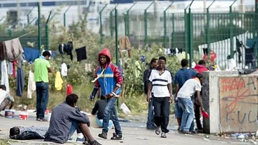 Comisia Europeană va acorda Franţei cinci milioane de euro pentru construcţia unei noi tabere de imigranţi la Calais