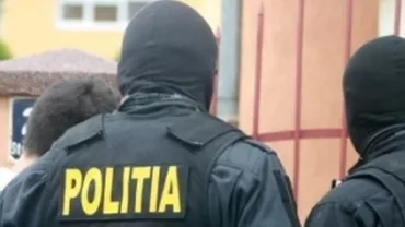 Percheziții la hoții de cărbune din Gorj și la polițiștii care i-ar fi ajutat: 13 oameni ai legii, suspectați de luare de mită