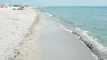 Un bărbat a fost găsit mort pe o plajă din Corbu. Polițiștii au deschis dosar pentru ucidere din culpă