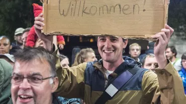 "No check, no problem": Poliţia ungară nu a verificat documentele a peste 13.000 de imigranţi care au trecut, în weekend, din Ungaria în Austria