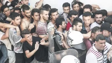 Croaţia şi-a plasat armata în stare de alertă și îndeamnă imigranții să rămână în Serbia, Macedonia sau Grecia