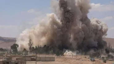 Siria: Aviaţia militară bombardează poziţiile teroriste din zona Palmira