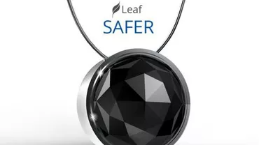 Un grup de ingineri din India au creat un nou dispozitiv antiviol: O bijuterie cu sistem de alarmă incorporat