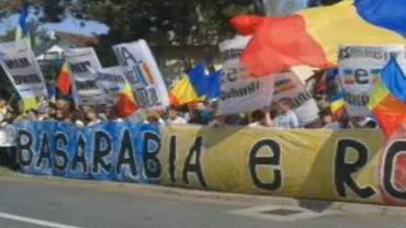 Neptun: Unioniștii protestează în fața clădirii unde are loc ședința comună dintre guvernele României și Republicii Moldovei (VIDEO)