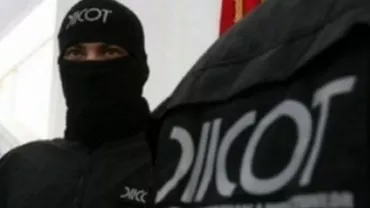 Cinci traficanți de imigrați au fost prinși la granița cu Republica Moldova de procurorii DIICOT