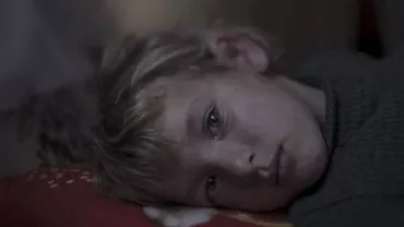 Imagini impresionante cu suferința copiilor refugiaților din Orientul Mijlociu: Micuții dorm în canale și păduri  (FOTO)