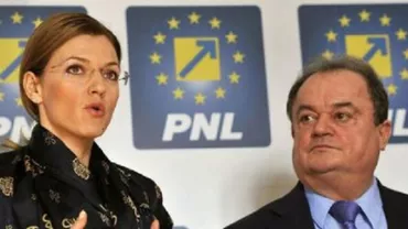 Cum şi-au sfidat Blaga şi Gorghiu propriul electorat. "E timpul ca liderii onești din PNL să dea semnalul pentru schimbarea conducerii partidului"