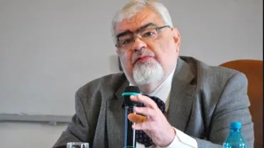 Andrei Pleșu, „închiriat“ ca entertainer-surpriză la o "chermeză prietenească" : "Mă luaţi drept Florin Salam? De ce nu Bănică Junior? Păcat că nu mai trăieşte bietul Vadim. Venea sigur!"