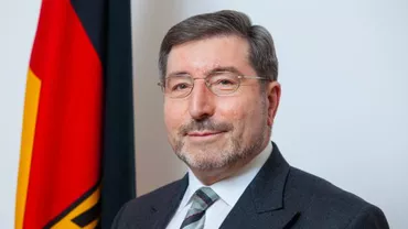 Ambasadorul Germaniei: Românii ar trebui să aștepte rezultatele anchetei de la Volkswagen (VIDEO)