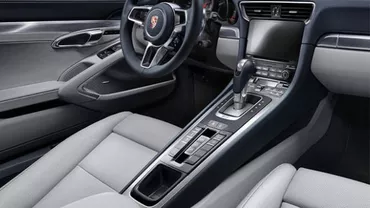 Porsche optează pentru aplicația Apple Auto CarPlay pentru modelele 911 Carrera și Carrera S: Google Android Auto cere prea multe date personale